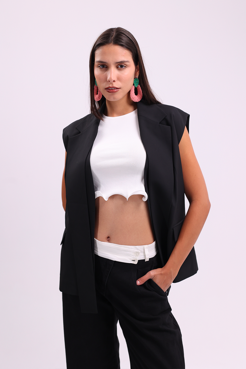 Black Sleevless Blazer