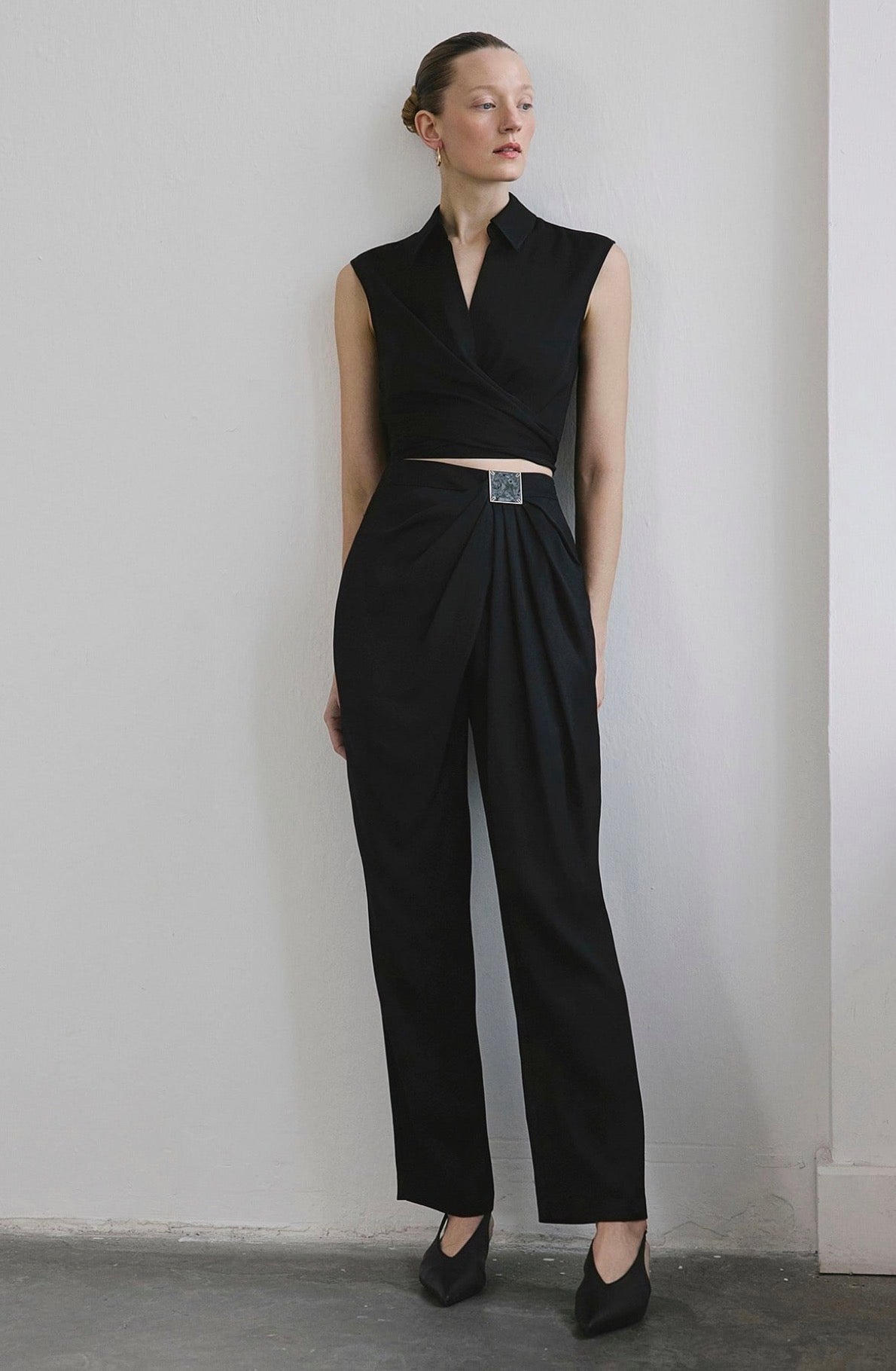 Front Pleated Linen Blend Black Trousers