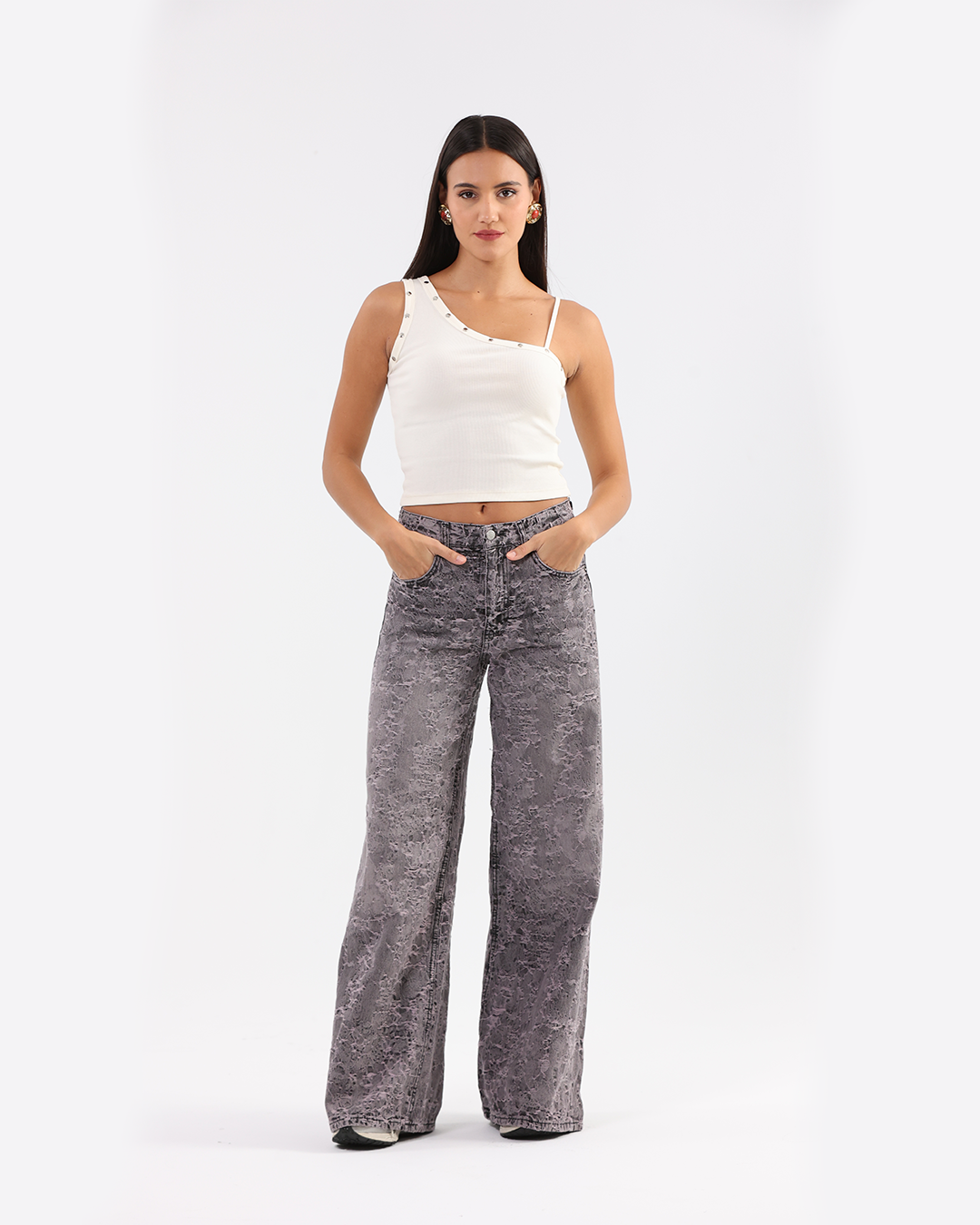 Distressed Wide-Leg jeans