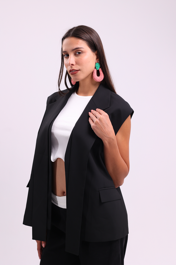 Black Sleevless Blazer