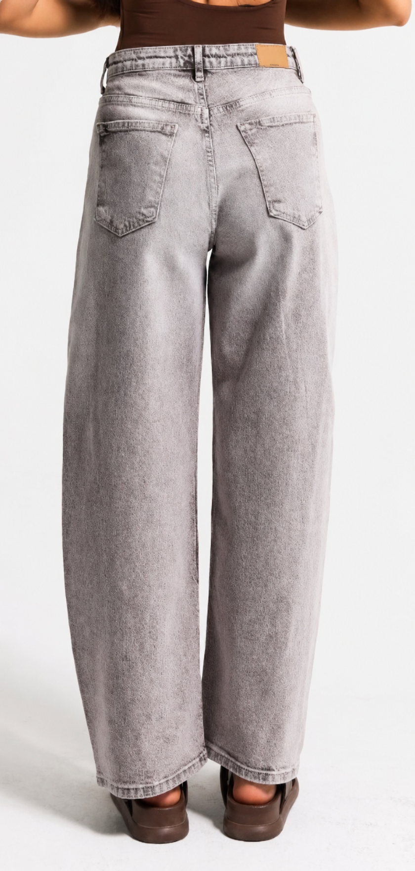 Relaxed Mid-Rise with Vintage Inspired Brown Wash