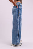 Buttoned Wide Leg Jeans