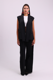 Black Sleevless Blazer
