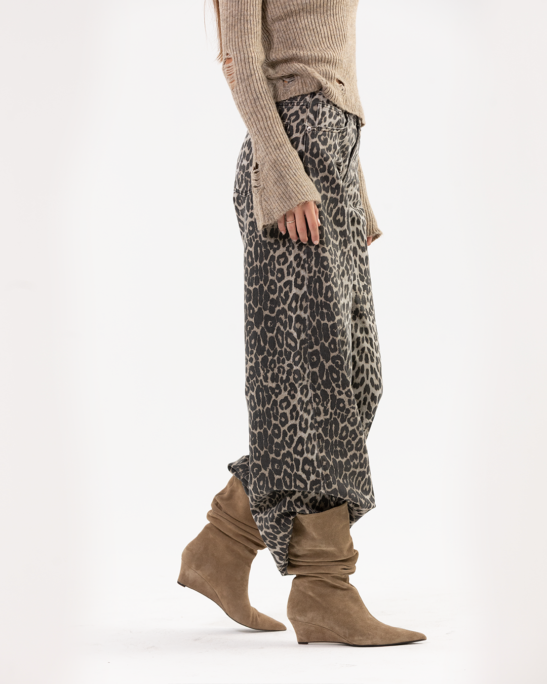 Leopard Print Wide-Leg Denim Jeans