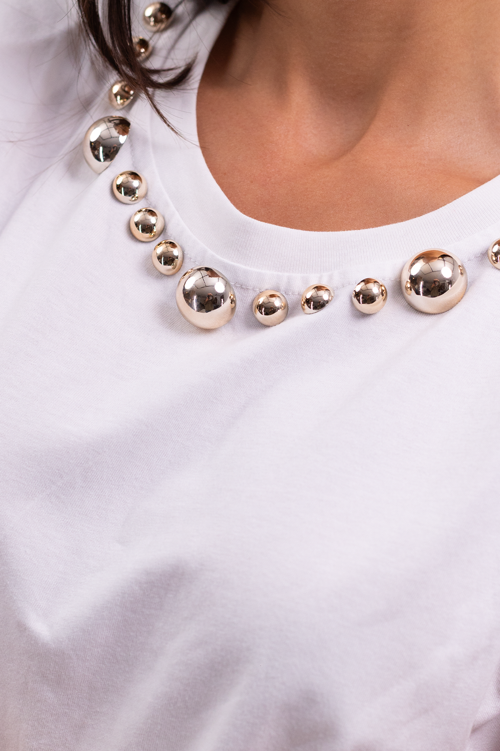 Muscle Tee with Gold Beaded Necklas
