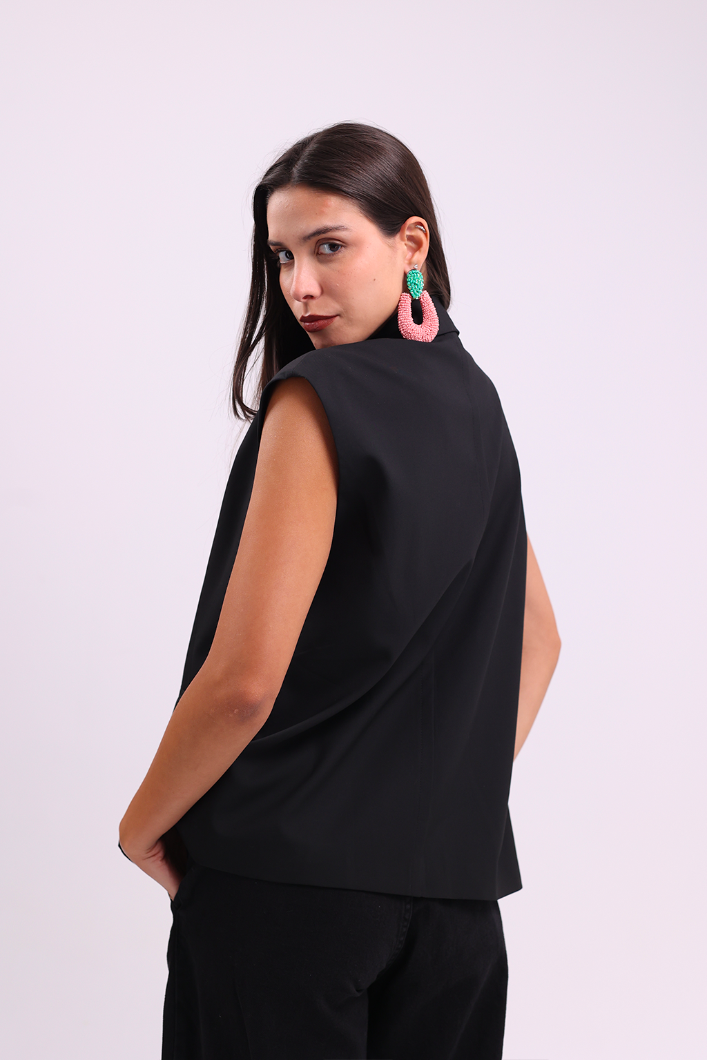 Black Sleevless Blazer
