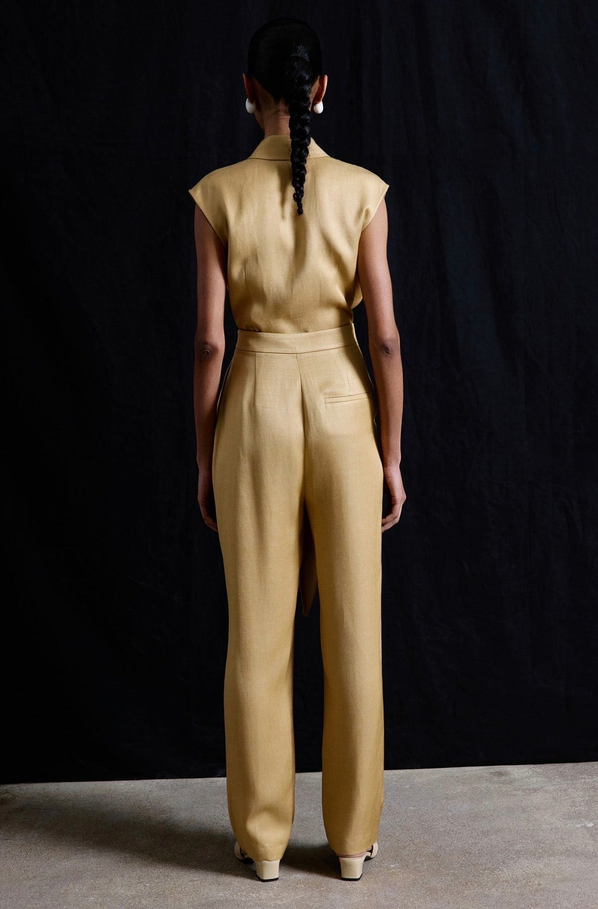 Front Pleated Linen Blend Camel Trousers