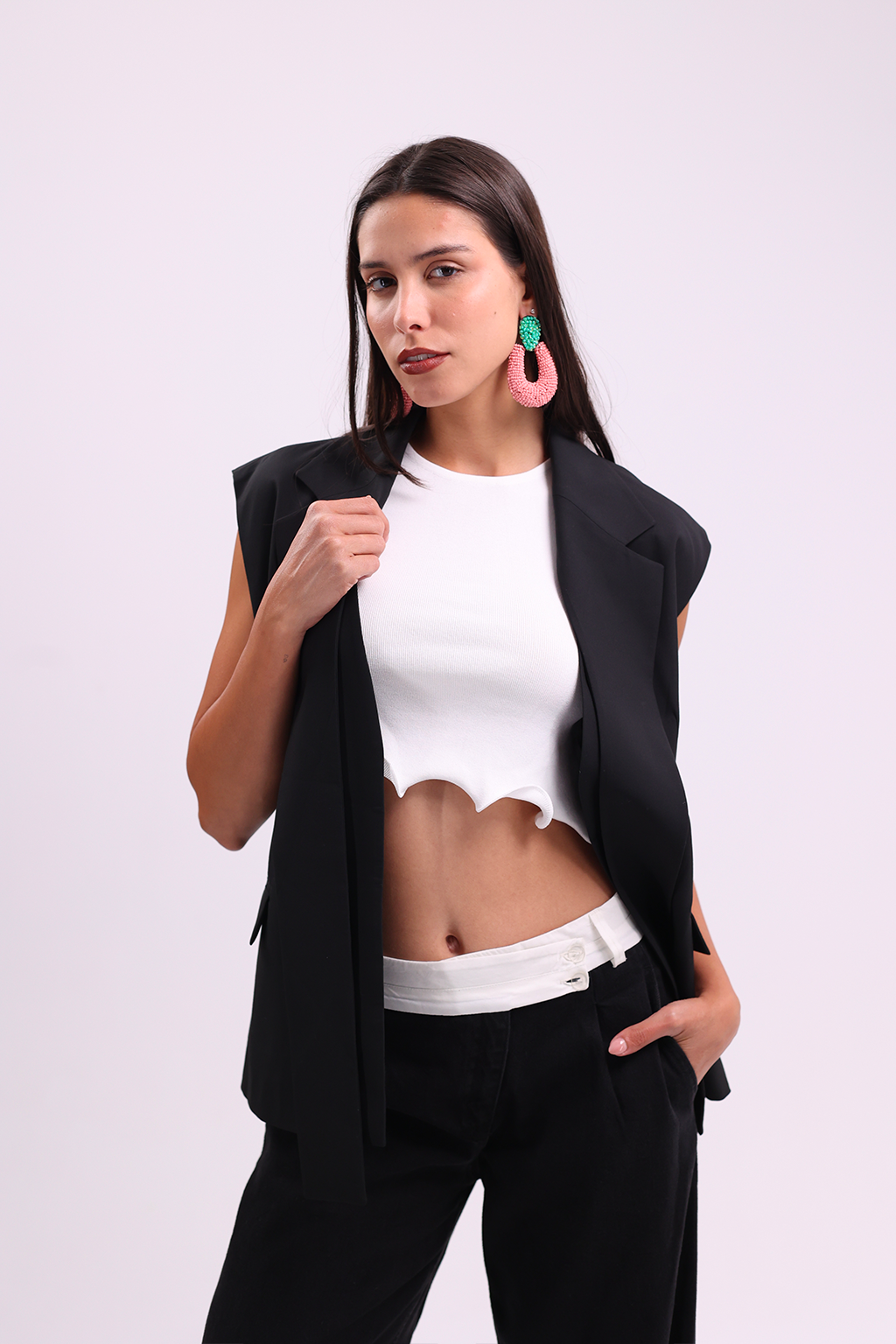 Black Sleevless Blazer