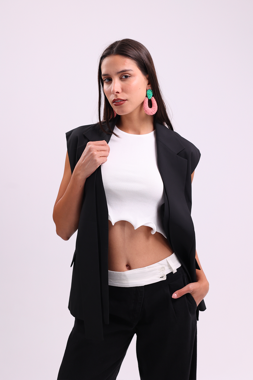Black Sleevless Blazer