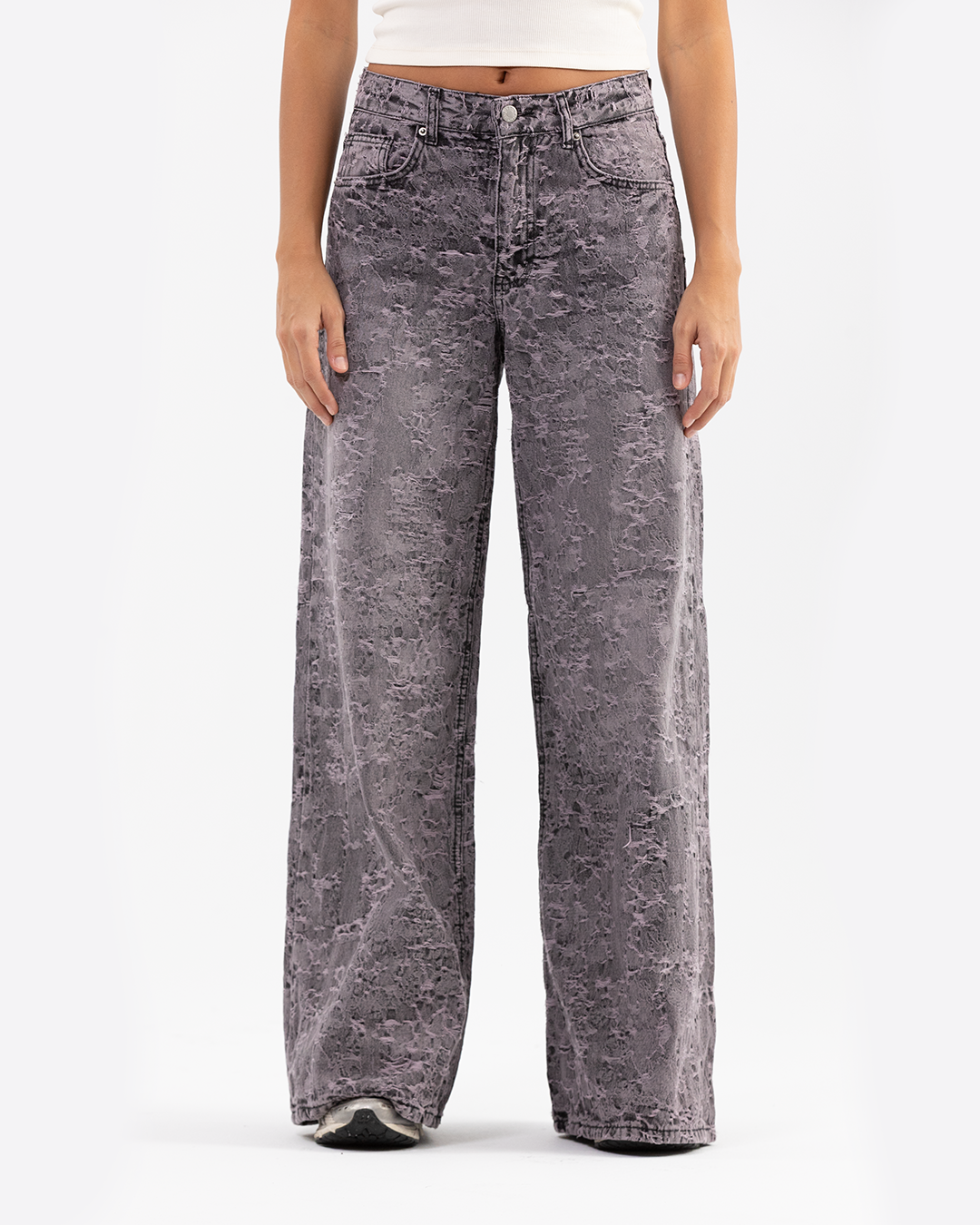 Distressed Wide-Leg jeans