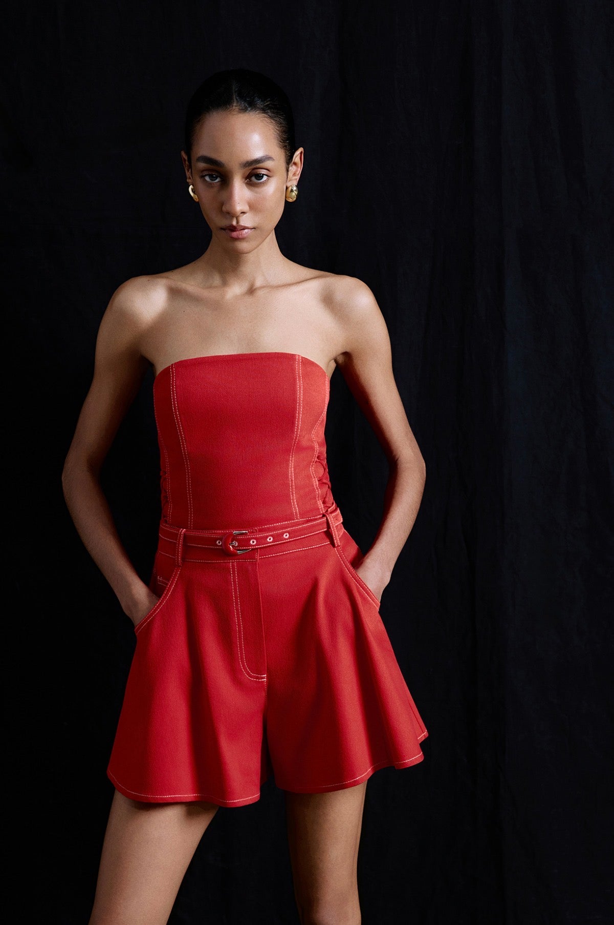 Wide Leg Belt Detailed Coral Mini Red Shorts